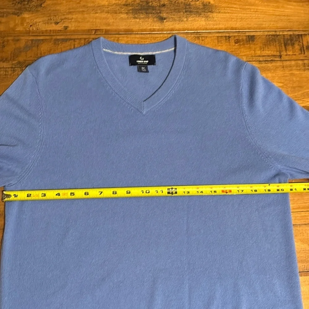 Lands End Cashmere men’s blue sweater, size  medium.